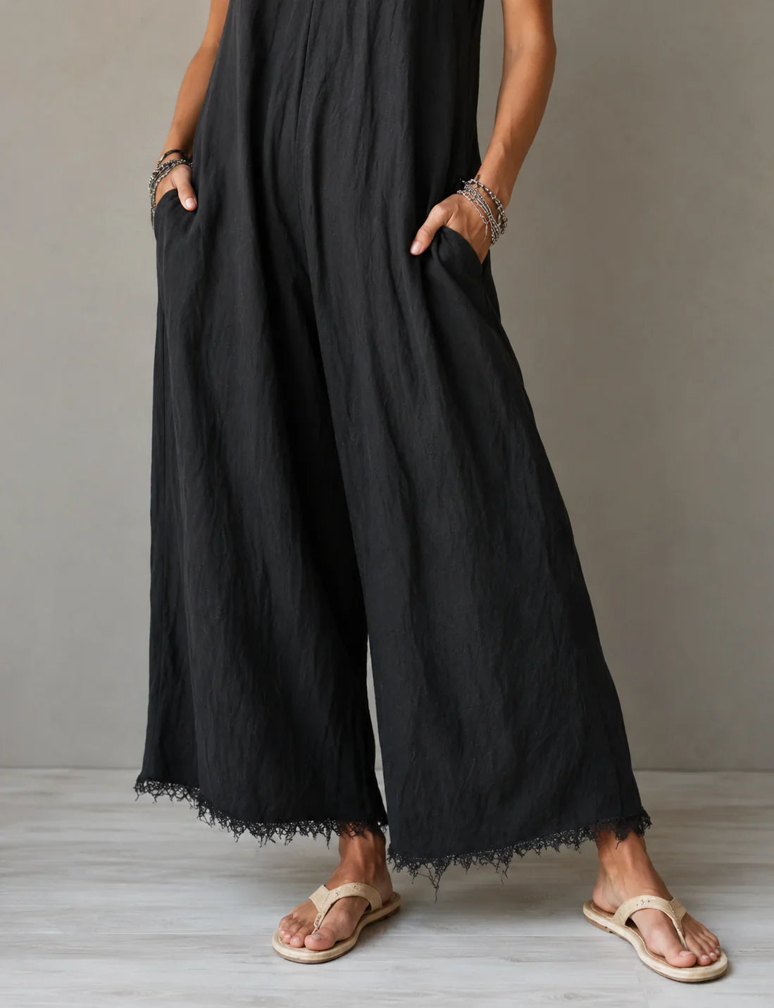 Mono minimalista de lino para mujer