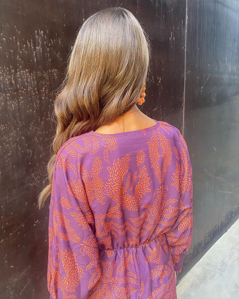 Vestido Midi Floral con Elegancia