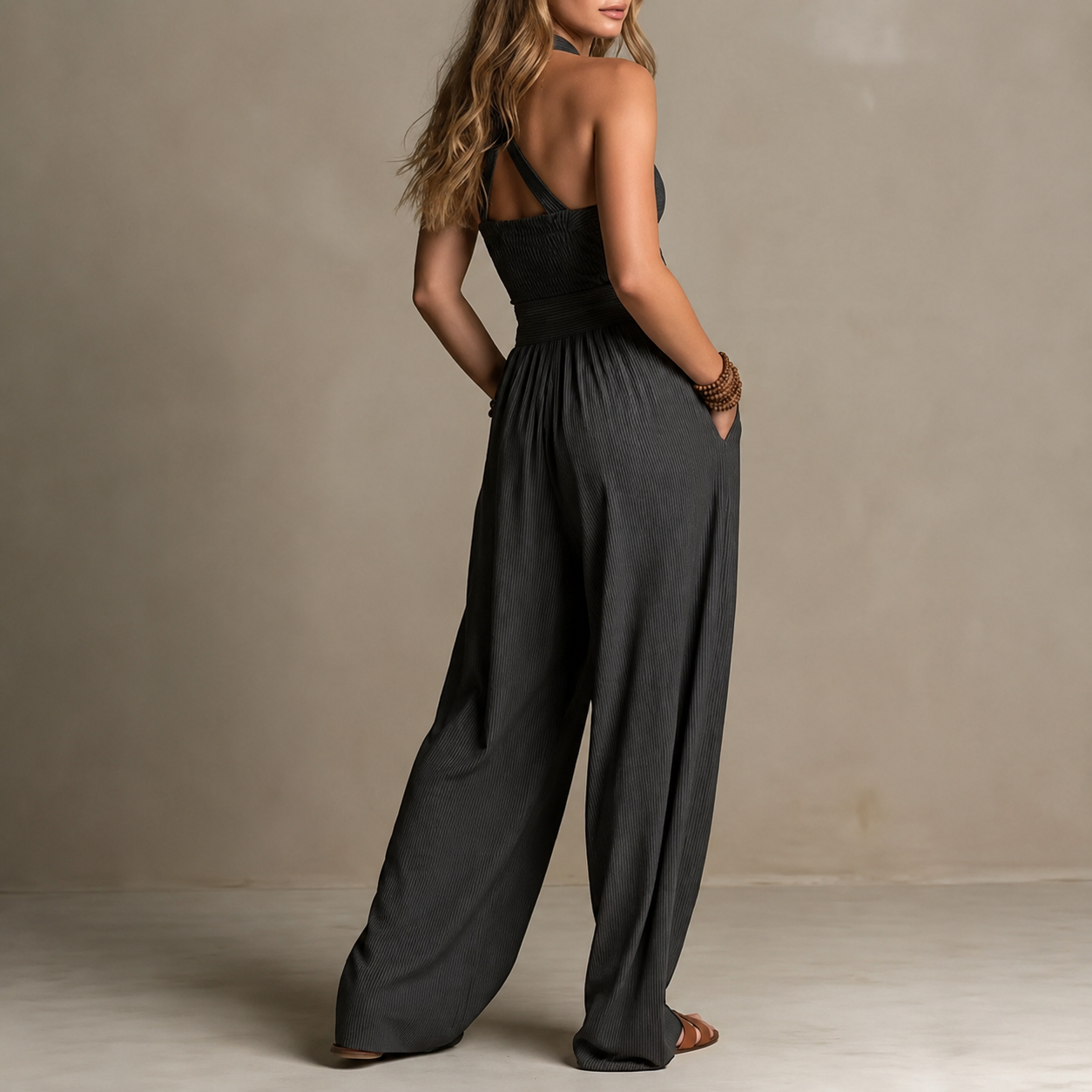 Mono Elegante Escote Cruzado