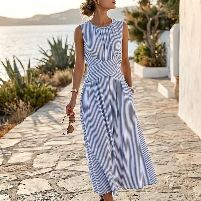 Vestido de rayas con cintura cruzada