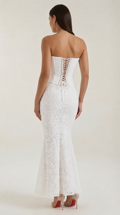 Largo Vestido de Encaje con Corsé Isabela