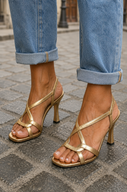 Sandalias Doradas Encanto Verano