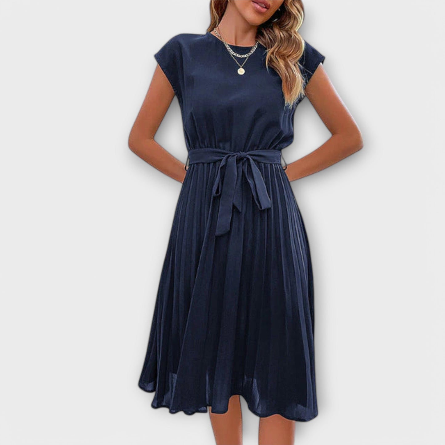Vestido Midi Plisado para el Verano