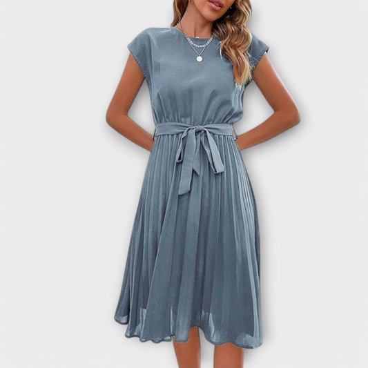 Vestido Midi Plisado para el Verano