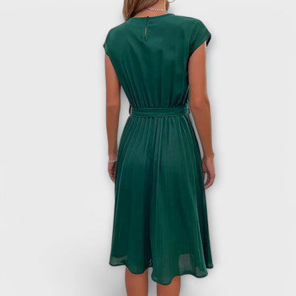 Vestido Midi Plisado para el Verano