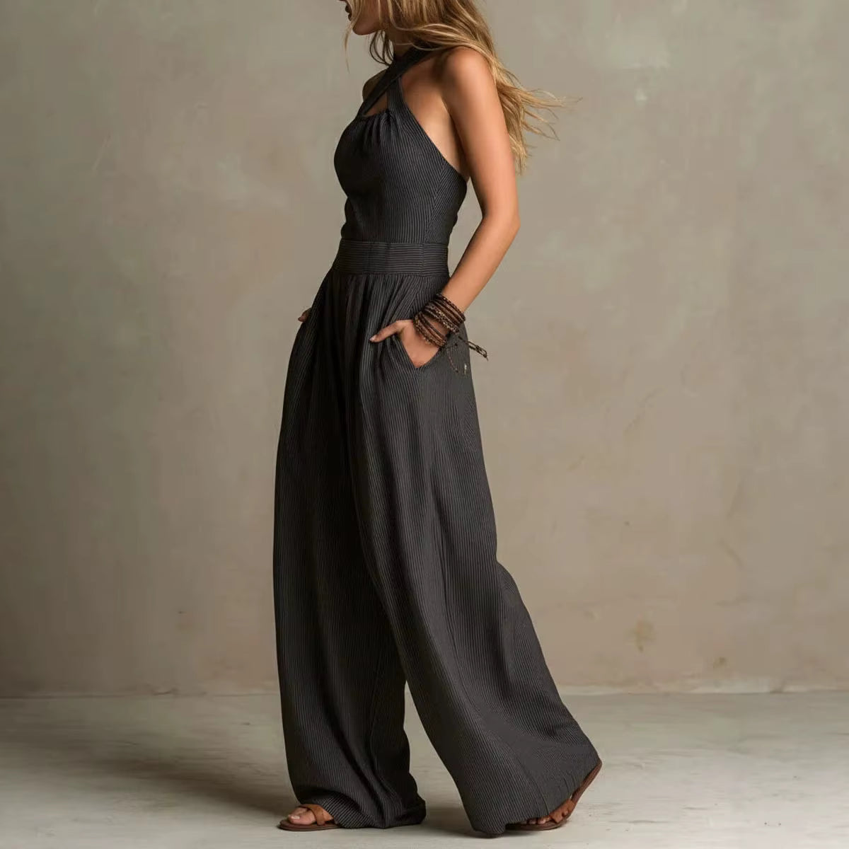 Mono Elegante Escote Cruzado