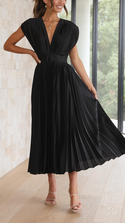 Vestido Elegante con Pliegues