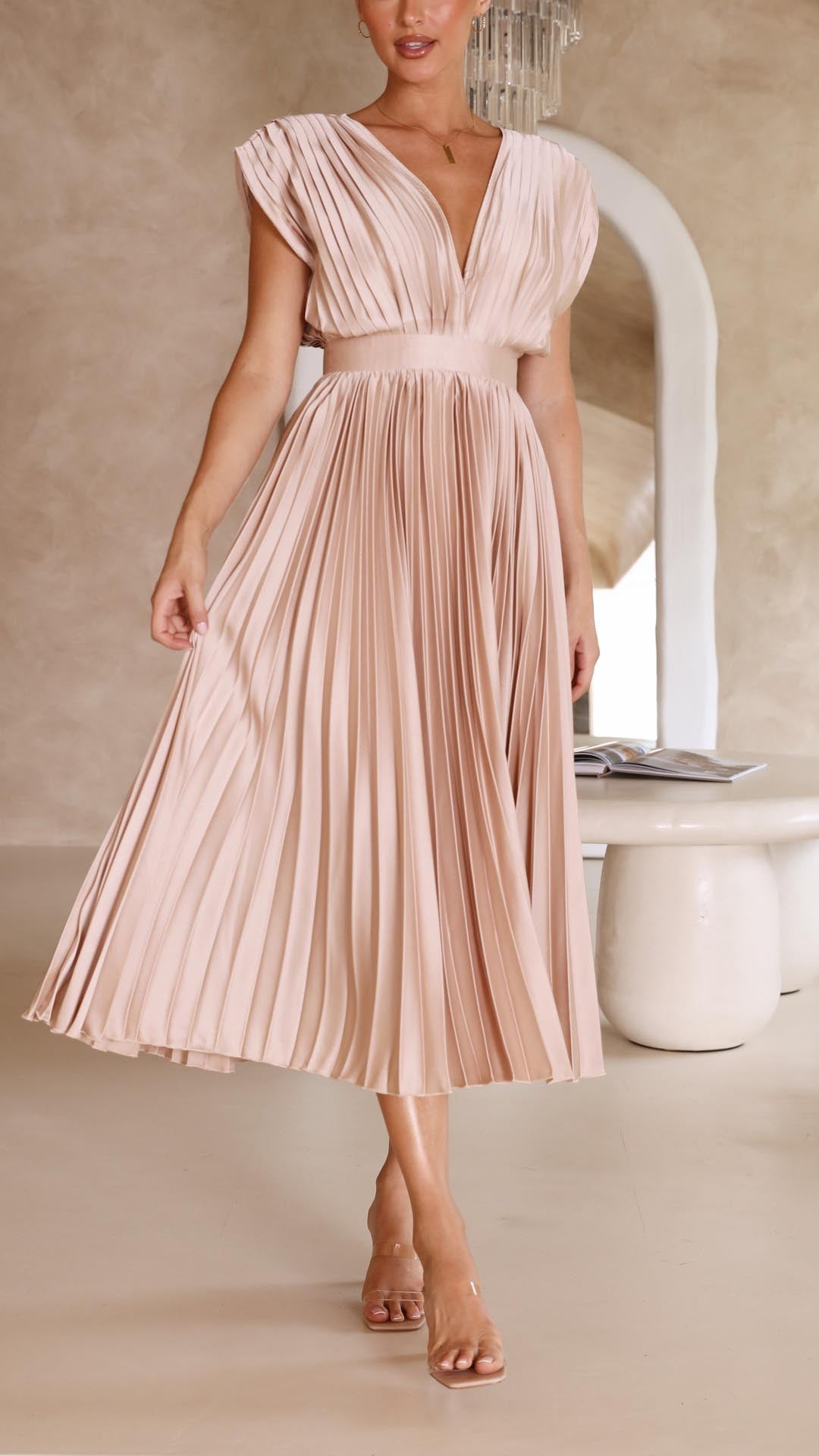 Vestido Elegante con Pliegues