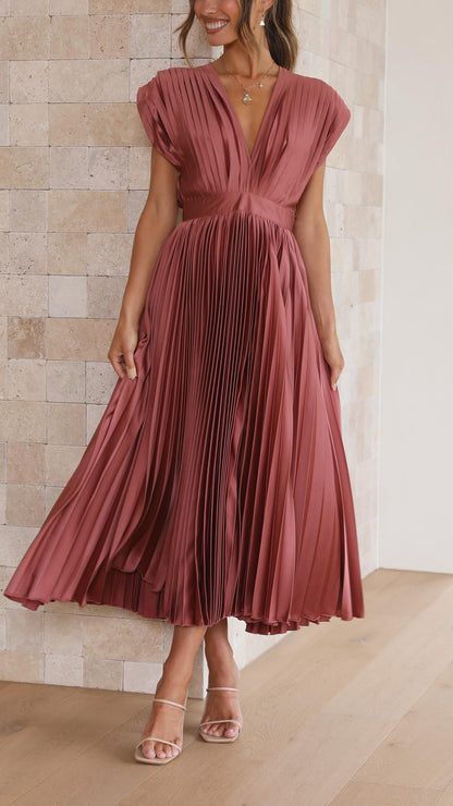 Vestido Elegante con Pliegues