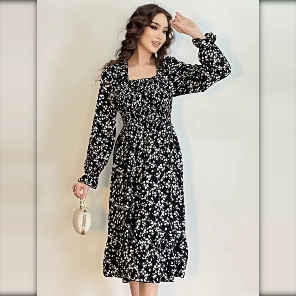 Vestido midi floral negro
