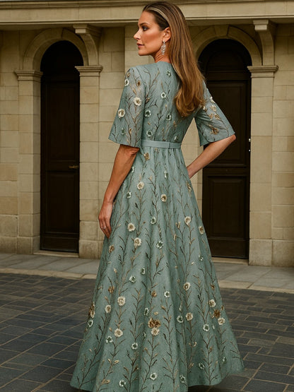 Vestido Largo con Elegancia Botánica