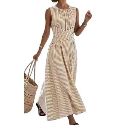 Vestido de rayas con cintura cruzada