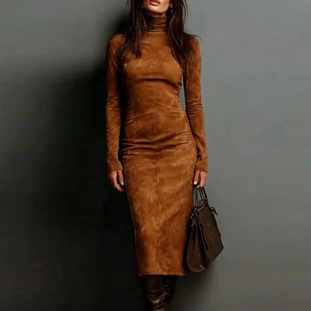 Vestido Largo de Ante con Cuello Alto