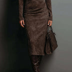 Vestido Midi de Ante con Cuello Alto